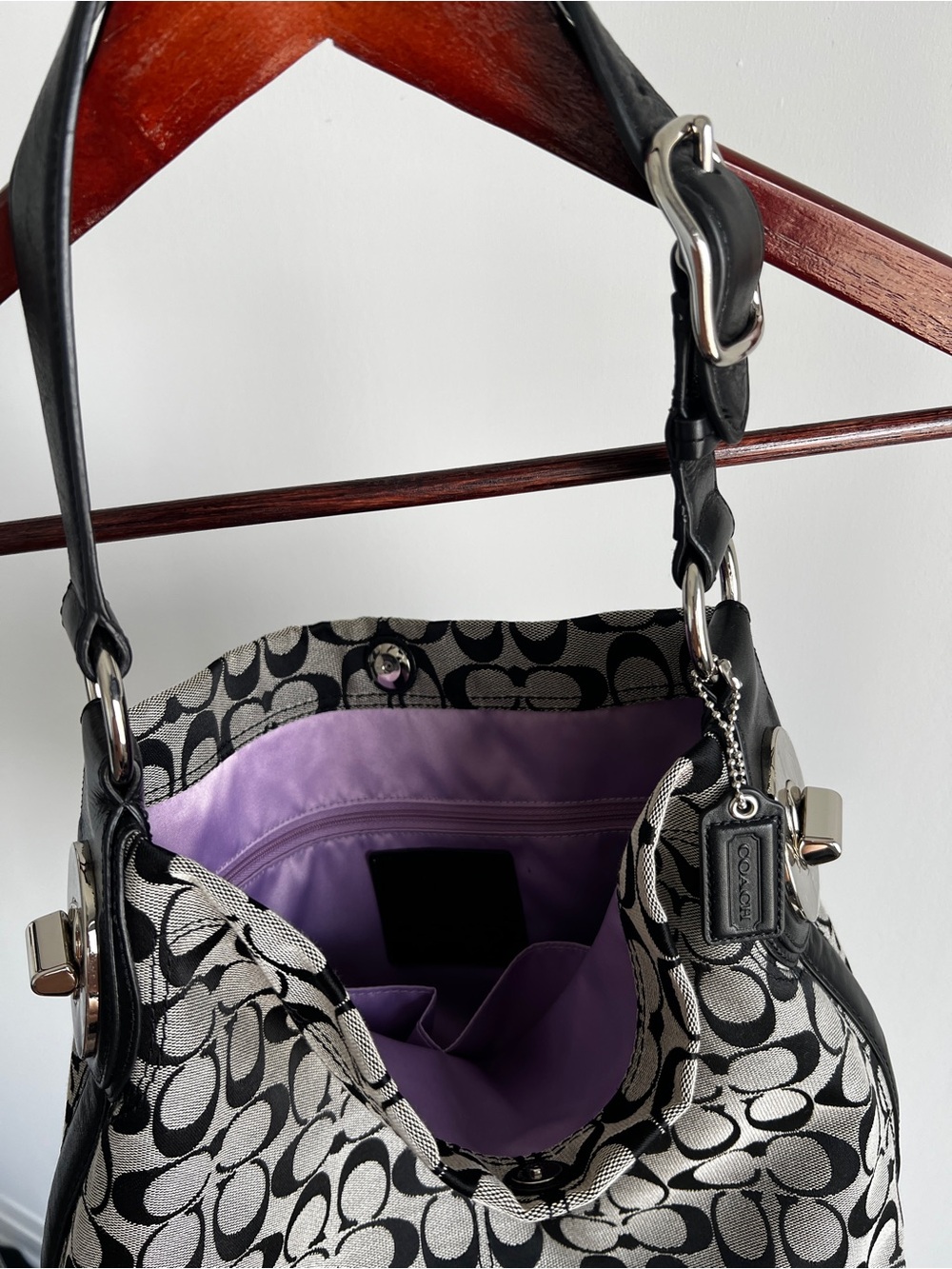 Authentic Coach New Canvas Shoulder Bag - Picture 9 of 12